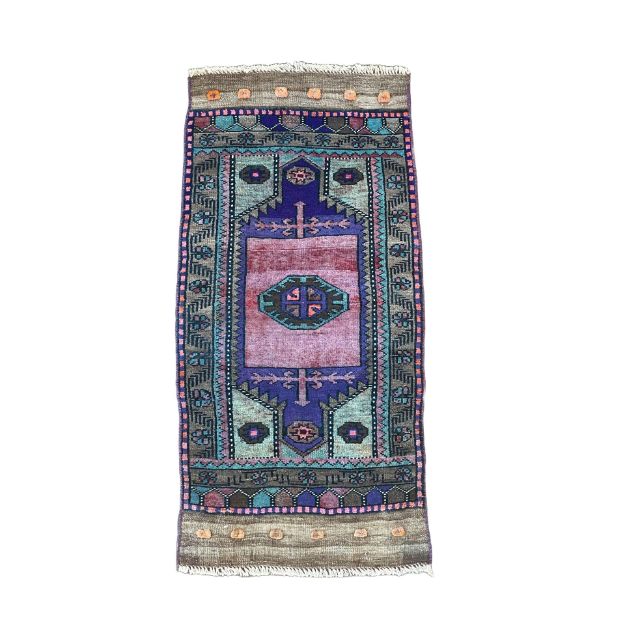 Picture of 2x3.4 ft Hand-Knotted Yahyali Turkish Fine Small Rug